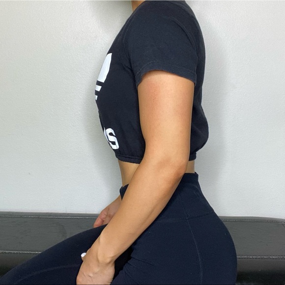 ❗️LAST CHANCE DELETING 9/8❗️ ADIDAS Crop Top - Picture 2 of 2